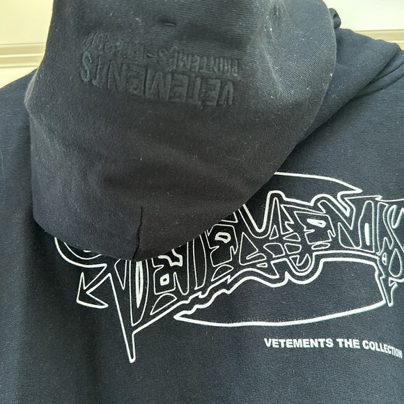 Vetements 2018 Logo Print Hoodie - Picture 9 of 10